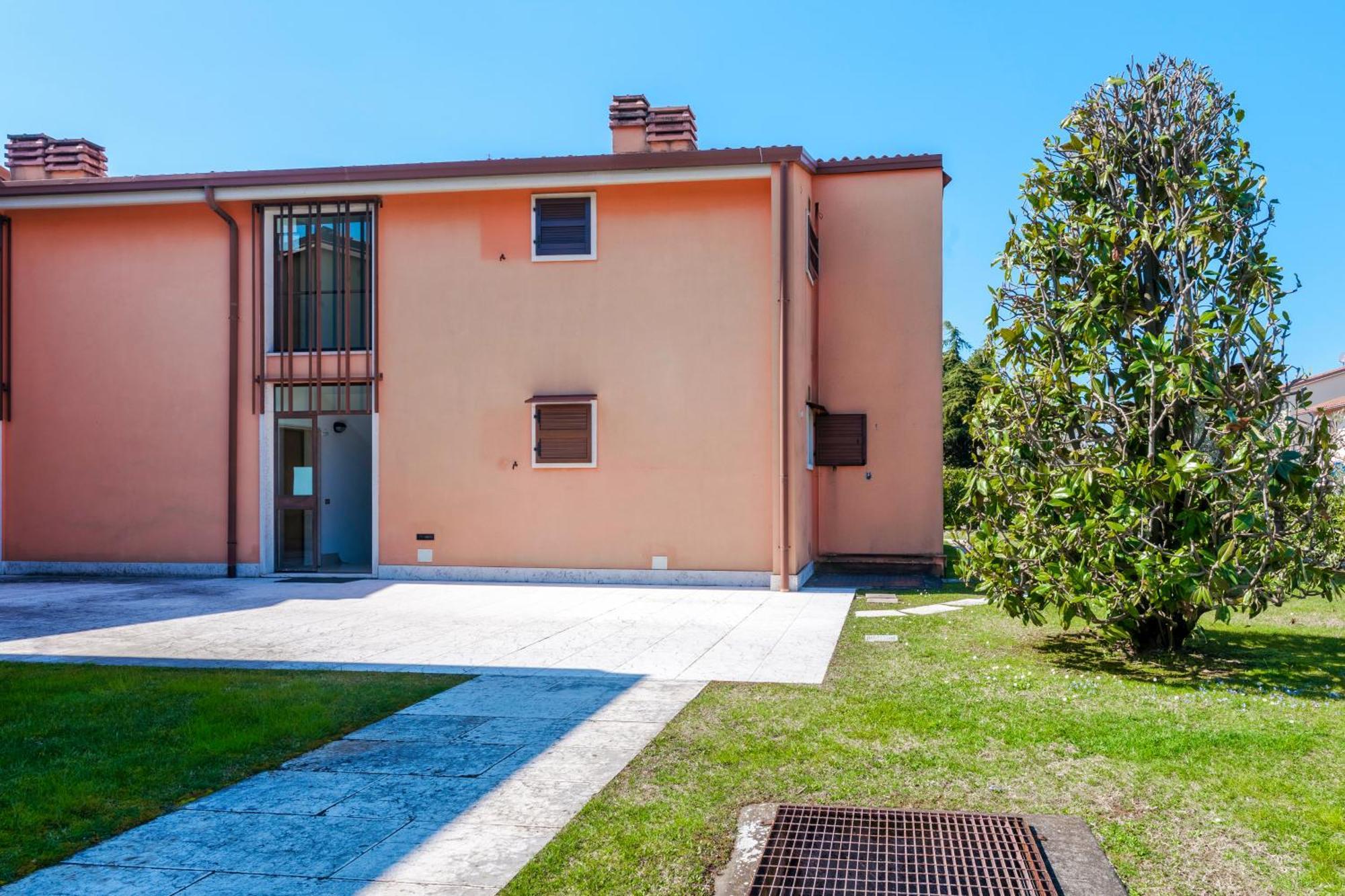 Apartments Blitz - Regarda Travel Λατζίζε Εξωτερικό φωτογραφία
